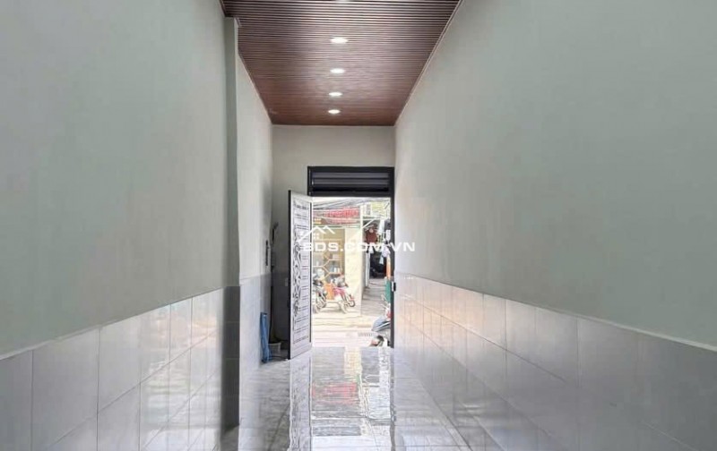 Bán Nhà Mặt Tiền Đường Ngay Đại Học Tôn Đức Thắng Quận 7 – Thu Nhập 80 Triệu/Tháng