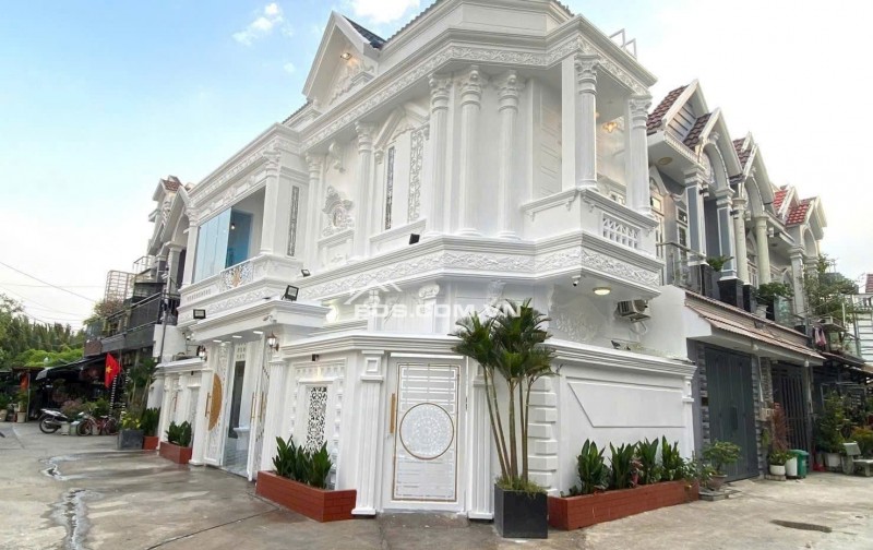 Siêu Phẩm Nhà Góc 2 Mặt Tiền Hẻm 1982 Đường Huỳnh Tấn Phát - 5M3  13M5  - Cách Phú Mỹ Hưng 5 Phút .