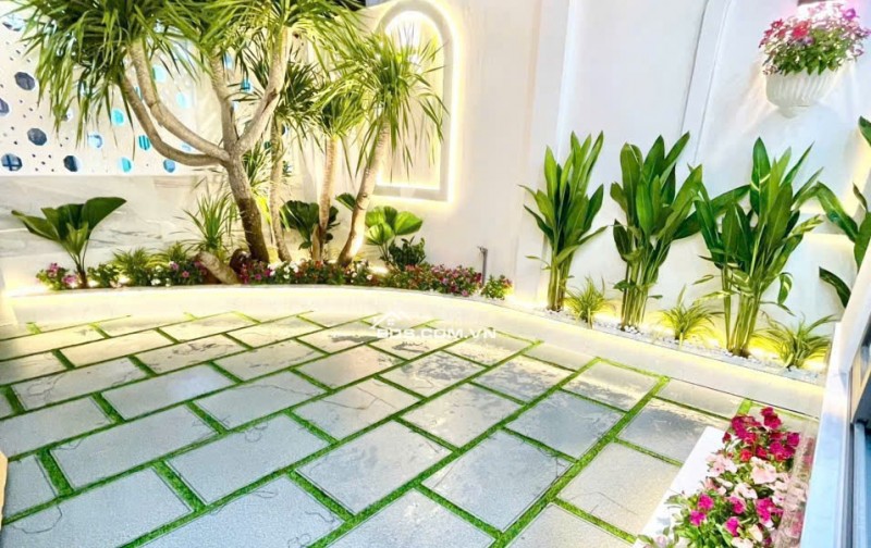 Bán Nhà Sân Vườn Đẹp Mặt Tiền Hẻm Huỳnh Tấn Phát Phú Xuân Nhà Bè – Giá 6,8 Tỷ