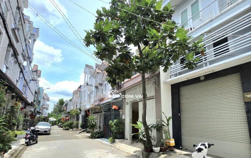 Bán Nhà Xe Hơi Vào Tận Nơi – Đường Trước Nhà 8m – Huỳnh Tấn Phát Nhà Bè