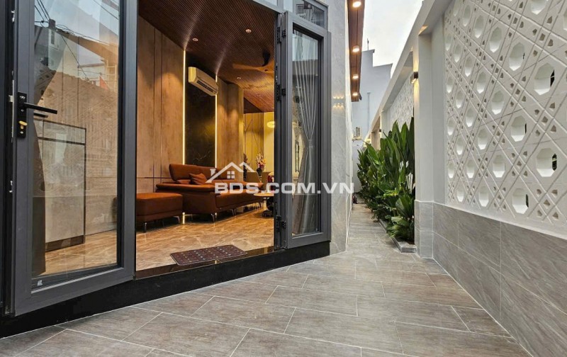 Bán nhà góc 2 mặt tiền xây mới gần đường Phạm Hữu Lầu Quận 7