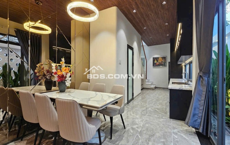 Bán nhà góc 2 mặt tiền xây mới gần đường Phạm Hữu Lầu Quận 7