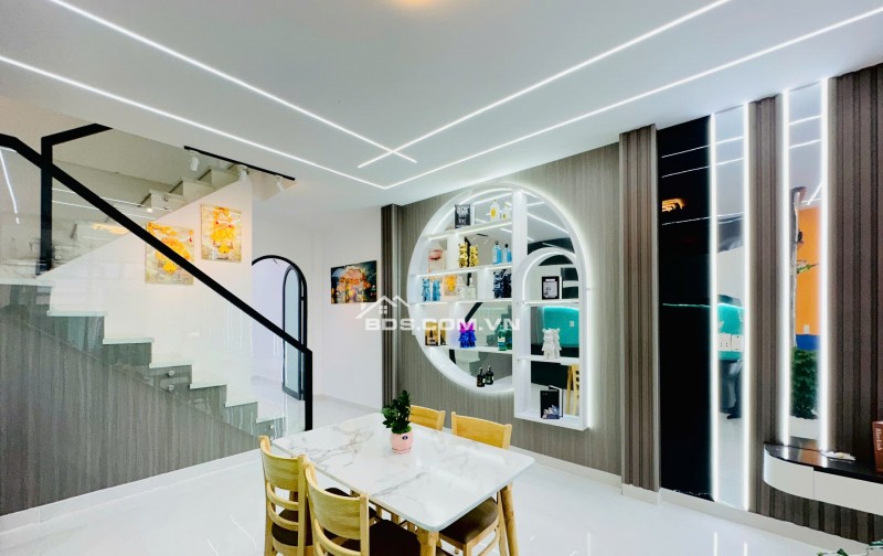  GOCNHADEP.BC.LA CĂN No12 HOT    NHÀ THIẾT KẾ HIỆN ĐẠI SIÊU ĐẸP M2 Ngang 4.3MX22M GẦN SÁT CHỢ LONG THƯỢNG ĐẶC BIỆT 