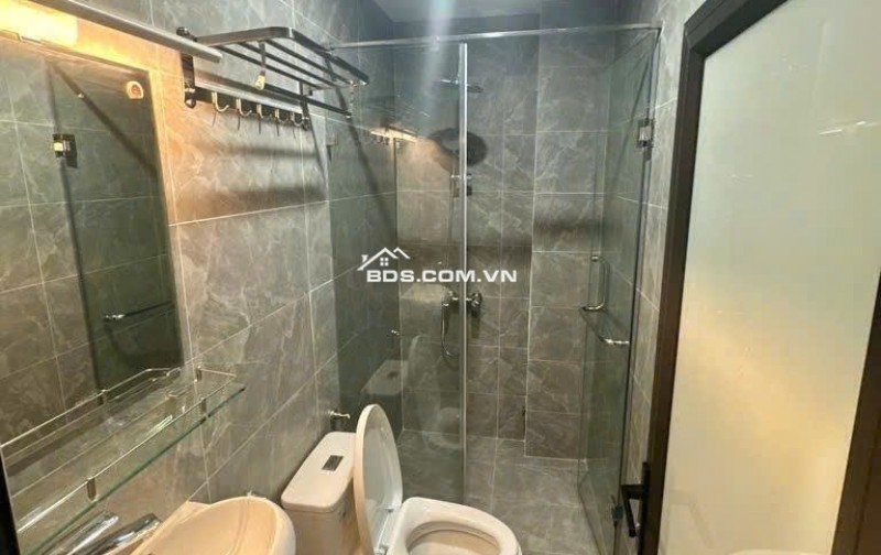 Bán nhà ngõ Đường Láng, Đống Đa, 40m2 x 5 tầng, 6PN, Sổ Đỏ, 10.5 tỷ. LH: 0568433999