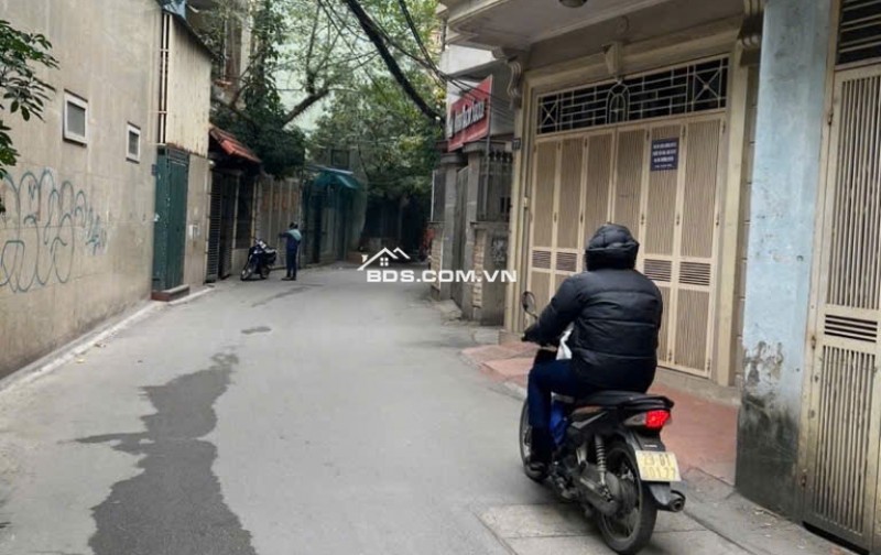 BÁN NHÀ MẶT NGÕ PHỐ HOÀNG CẦU. THUẬN TIỆN KINH DOANH