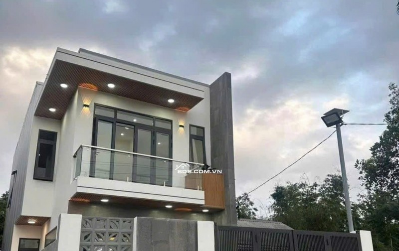 Bán biệt thụ mini hiện đại chỉ với 600 Triệu SỔ RIÊNG THỔ CƯ