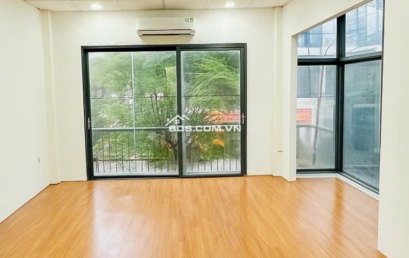 8 Tỷ nhỉnh: MẶT TIỀN Quận 10 cư xá Đồng Tiến, căn góc 2 mặt tiền 3 tầng, thu nhập 1Ty3. 0933910039