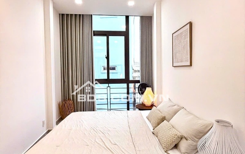5 Tỷ nhỉnh: VĨNH VIỄN Quận 10, 3mx11m, 4 tầng 4 Phòng ngủ Full nội thất Ở ngay Thuê liền 0933910039