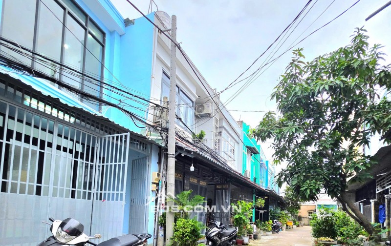 Bán nhà 5x11 giá rẻ 3 tỷ 490 sổ hồng riêng – hẻm 6m xe hơi – Huỳnh Tấn Phát Nhà Bè