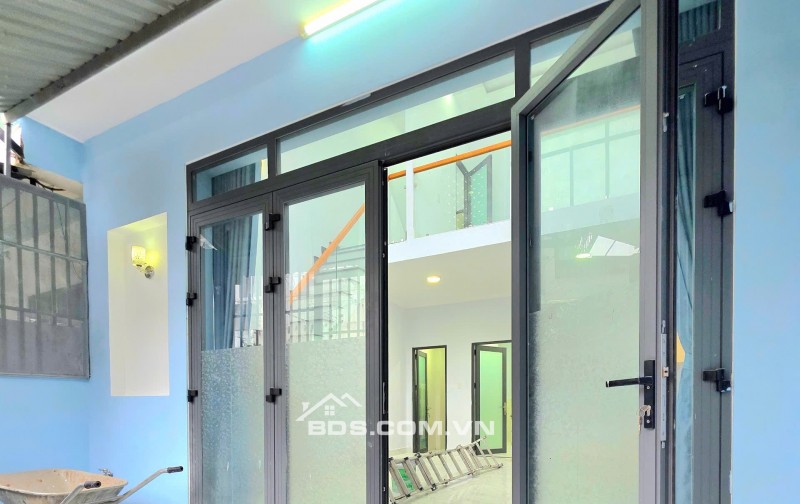 Bán nhà 5x11 giá rẻ 3 tỷ 490 sổ hồng riêng – hẻm 6m xe hơi – Huỳnh Tấn Phát Nhà Bè