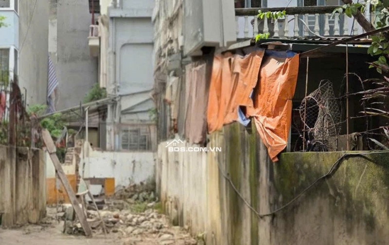 Bán Đất khu Lạc Long Quân, 85m2 Lô góc, Ngõ thông, Dòng tiền, An sinh tốt, Giá 12.5 Tỷ