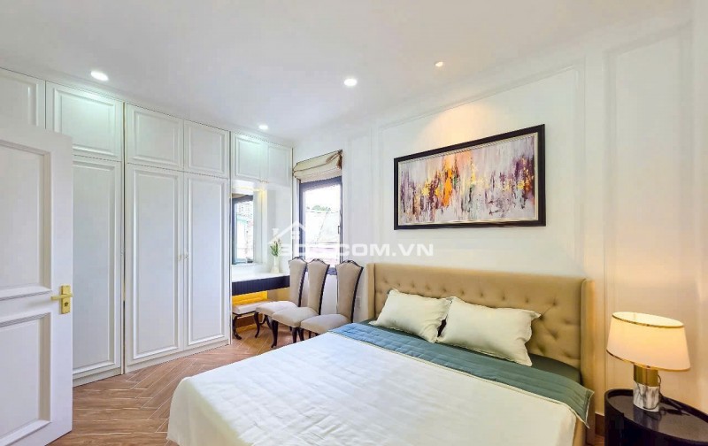 Bán nhà 4 tầng thang máy mặt tiền Huỳnh Tấn Phát Nhà Bè – gần Phú Mỹ Hưng Quận 7
