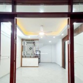 NHÀ ĐẸP MỚI TINH . Cổ Nhuế - Bắc Từ Liêm 35m 6 tầng mặt tiền 4,3m 7,25 tỷ 
sổ đỏ vuông vắn cất két .