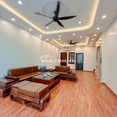 Nhà Đẹp Thang Máy Trần Khát Chân, Hai Bà Trưng 68m, 5 tầng, mt 4.7m, giá 13.5 tỷ