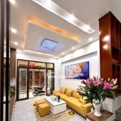 Bán Nhà Ngõ 1 Bùi Xương Trạch - Gần Phố - Full Nội Thất - 33m, 5Tầng - Chỉ 7 Tỷ.