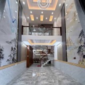 NHÀ BÁN ĐƯỜNG HOÀNG BẬT ĐẠT, HẺM OTO, FULL NỘI THẤT