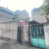 Bán đất chính chủ hơn 100m2 - MT 9m, sâu 13m chia 2 mảnh, mặt ngõ 4m phố Trường Lâm, đang cho thuê.
