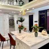 SIÊU HOT HIT HÀNG HIẾM BAY TRONG NGÀY - TRUNG TÂM THANH XUÂN - NGÕ VIP. 41x6 tầng.