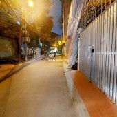 BÁN NHÀ MẶT NGÕ PHỐ HOÀNG CẦU. THUẬN TIỆN KINH DOANH