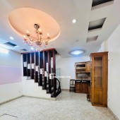 Bán nhà đẹp Dương Khuê - 10m ô tô - lô góc - ở ngay