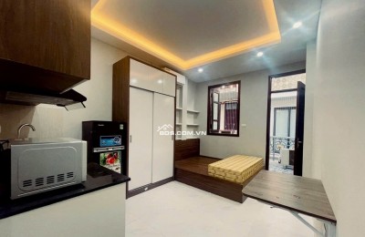 Bán căn CCMN 60m, 10 phòng khép kín full đồ, thang máy êm ru, dòng tiền ổn định, vài bước ra phố, khu Bách -  Kinh - Xây
