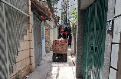 Bán Nhà Phố Khương Trung, Quận Thanh Xuân - Gần Phố - Full Nội Thất - 40, 4Tầng - Nhỉnh 8 Tỷ.