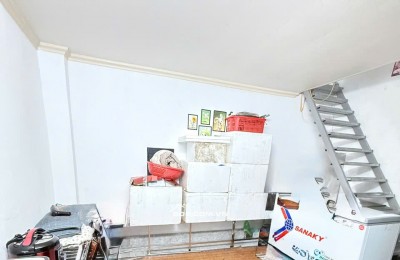 BÁN NHÀ ĐẸP 820 TRIỆU 2 TẦNG 20M2 ( TÂY NAM ) NGÕ HOÀNG HỮU NAM