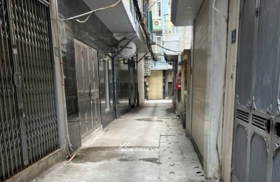 Hiếm ! Nhỉnh 9 Tỷ - 56m, 5 Tầng - Gần Phố - Ở Ngay - Khương Trung, Quận Thanh Xuân.