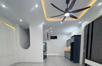 BÁN NHÀ ĐẸP 2.25 TỶ 3 TẦNG 50M2 ( ĐÔNG NAM ) NGÕ TRẦN NHẬT DUẬT