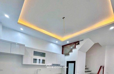 BÁN NHÀ SIÊU ĐẸP 2.59 TỶ 3 TẦNG 50M2 ( HƯỚNG ĐÔNG ) NGÕ TRƯỜNG CHINH