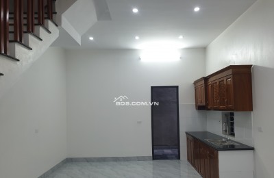 BÁN NHÀ ĐẸP 2.8 TỶ 3 TẦNG 84M2 ( ĐÔNG NAM ) NGÕ HÙNG VƯƠNG