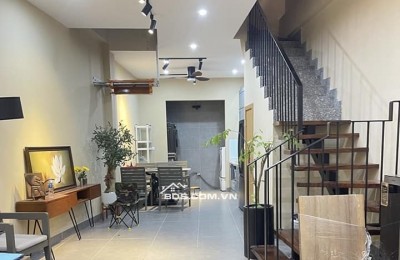 Bán nhà Ngọc Thuỵ Long Biên 40m ôtô thang máy-Nhỉnh 9 tỷ( TL)