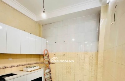  BÁN NHÀ THẠCH BÀN ,39M, 4T, MT 4,3M, NGÕ RỘNG, Ô TÔ TRÁNH CÁCH NHÀ 20M, 5.XX TỶ 