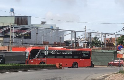 Cho thuê mặt tiền góc 1 lầu, Hà Huy Giáp Quận 12
