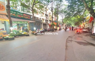 BÁN NHÀ   NGUYỄN KHUYẾN  70 m - 5 Tầng  Chỉ nhỉnh 18 Tỷ -  E. Khoa 0904266501