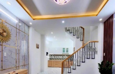 AN DƯƠNG VƯƠNG - BÀ HOM Q6 - NGANG NỞ HẬU HƠN 4M - NHÀ MỚI 1 SẸT - 4 TẦNG - 34M2 - VÀI BƯỚC RA MẶT TIỀN - NHỈNH 4 TỶ CÒN TL