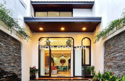 Bán nhà mặt phố Trần Sâm, Sơn Trà, Đà Nẵng. DT 180m2, 4 tầng, 10PN, Sổ Đỏ. Giá 20 tỷ. LH: 0932514255