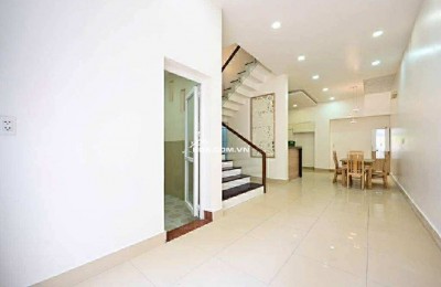 BIỆT THỰ 2 MẶT THOÁNG ÔTÔ ĐỖ CỬA - CÁCH MT VÀI CĂN - GARA RIÊNG OTO NGỦ TRONG NHÀ - NGANG KHỦNG 6.5 - 80m2 - CHỈ 12 TỶ Lê Đức Thọ, Phường 17, Gò Vấp.