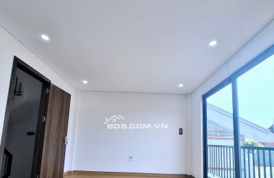 CHÍNH CHỦ BÁN GẤP NHÀ 4.5 TẦNG MỚI XÂY TẠI SÀI ĐỒNG - LONG BIÊN, 2 MẶT THOÁNG, GIÁ CHỈ 6,2 TỶ