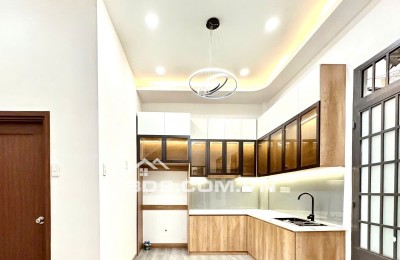 12 Tỷ: ngang 12m- Quận 10 ngay chợ An Đông, Medic Hòa Hảo- nhà 4 Tầng Xe hơi trong nhà. 0933910039