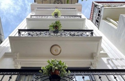 Tây Hồ 2 thoáng, 32 m, 5 tầng, oto ngủ trong nhà, nhà đẹp ở ngay!