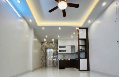 Tứ Liên, Tây Hồ cực hiếm mới xây cần bán gấp, 64m. 5 tầng thang máy xịn xò!