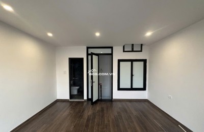 Nhà Tứ Liên - Tây Hồ - 5 tầng - thang máy - chuẩn công năng, về ở luôn giá 9,4 tỷ