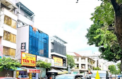Quận 1- Mặt tiền Đinh Tiên Hoàng- 76M2- NHÀ CŨ TIỆN XÂY MỚI 5 Tầng,vỉa hè 6m: 19 Tỷ. VŨ 0933910039
