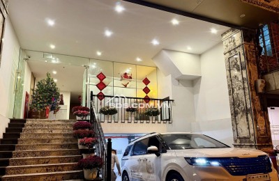 Hiếm bán tòa nhà mặt phố Bà Triệu, Hàng Bài, Hoàn Kiếm DT 75m2, 8 tầng thang máy, có hầm, KD siêu đỉnh cao