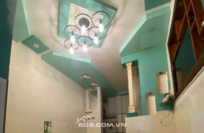 Nhà 1 Trệt 2 Lầu Tân Phú HCM – Gần Trung Tâm, Tiện Ích Đủ Đầy