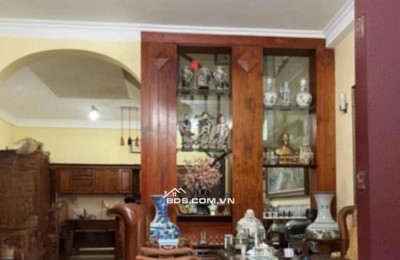 Bán nhà Trích Sài - Tây Hồ, Vị trí đỉnh, Cạnh Hồ Tây, Ô tô, Lô góc 100m2, giá 34.5 tỷ