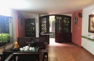 Bán nhà Võng Thị - 4 tầng – Ngõ thông rộng – Cách Hồ Tây 30 bước – Lô góc 100m2 – 31 tỷ