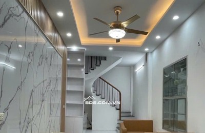 Bán nhà phố Hoàng Văn Thái, Thanh Xuân, 6.7 tỷ, 4 tầng, đầy đủ công năng