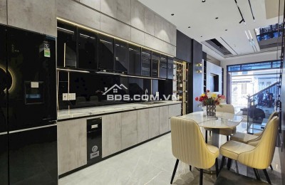 BÁN NHÀ PHỐ GÓC 2 MẶT TIỀN THOÁNG MÁT – HẺM 1422 HUỲNH TẤN PHÁT, QUẬN 7 ,